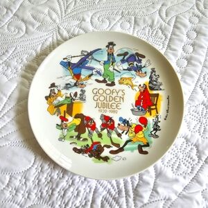 Goofy’s Golden Jubilee 1932-1982 collector plate #2455, Schmid Walt Disney Plate